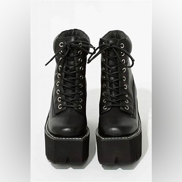 Jeffrey Campbell Nirvana Boot - Picture 2 of 6